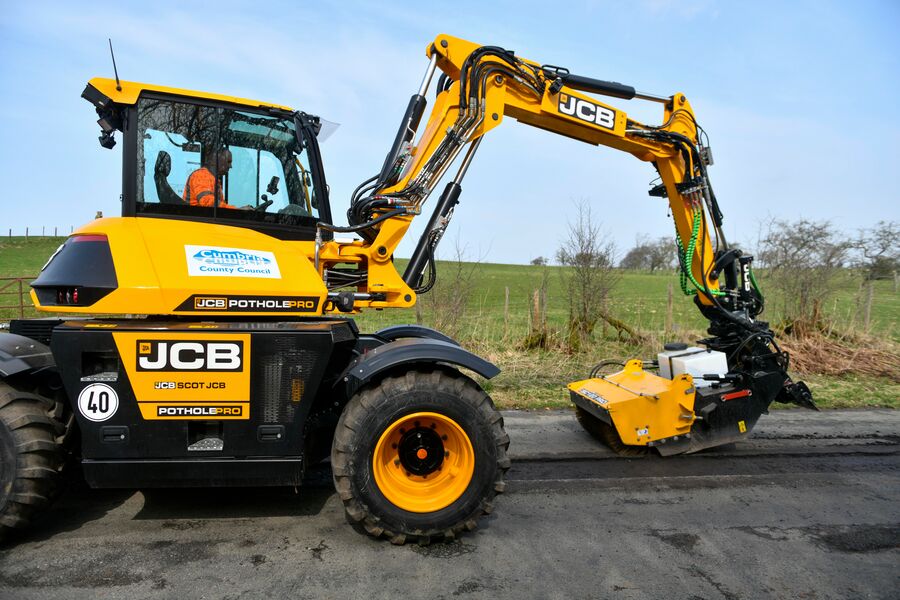 8分鐘修復(fù)1個坑！成本減半！JCB公路維護(hù)新品PotholePro